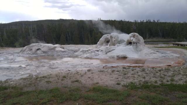 Grotto Geyser